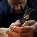 Dios, como padre, no abandona a sus hijos.