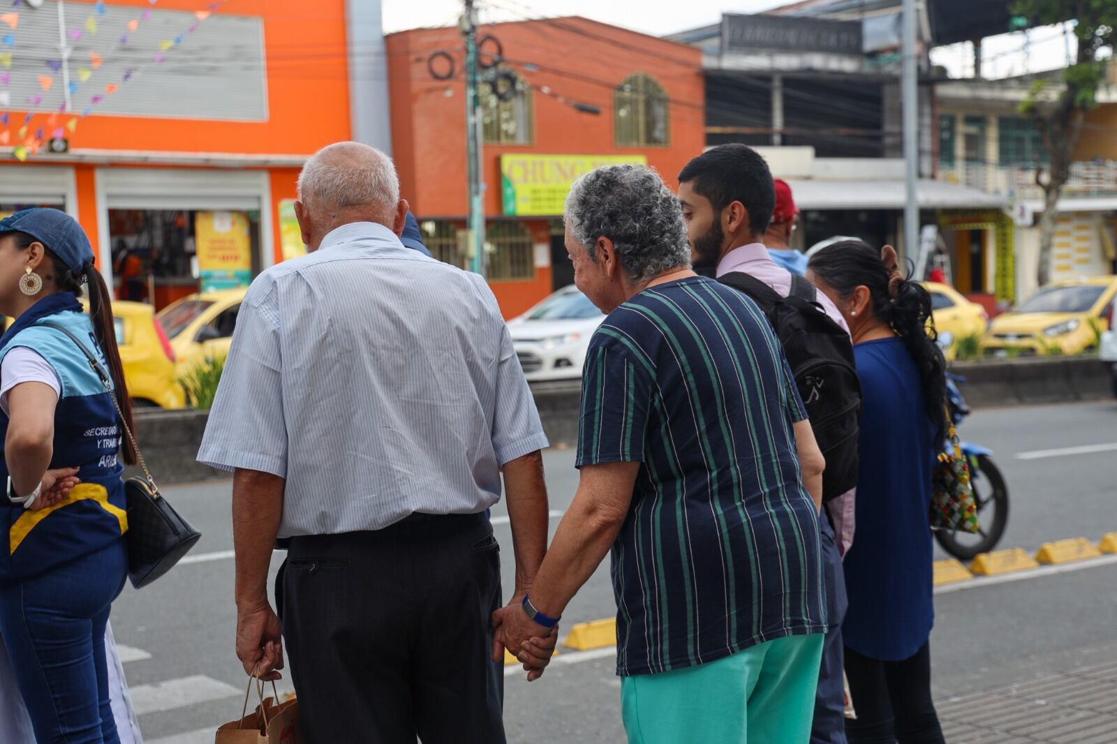 El peatón es el actor vial más vulnerable y uno de los que representa mayor participación en las muertes en las vías de Colombia.