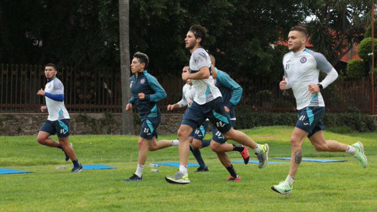 Coronavirus hoy: Cruz Azul de México reporta 22 casos de covid-19 en sus equipos/Foto: @CruzAzulCD