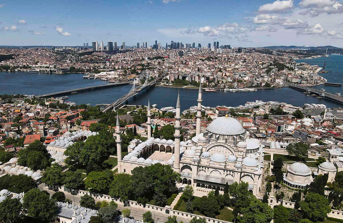 La mezquitas estuvieron cerradas durante más de seis semanas/Foto: AP - Emrah Gurel