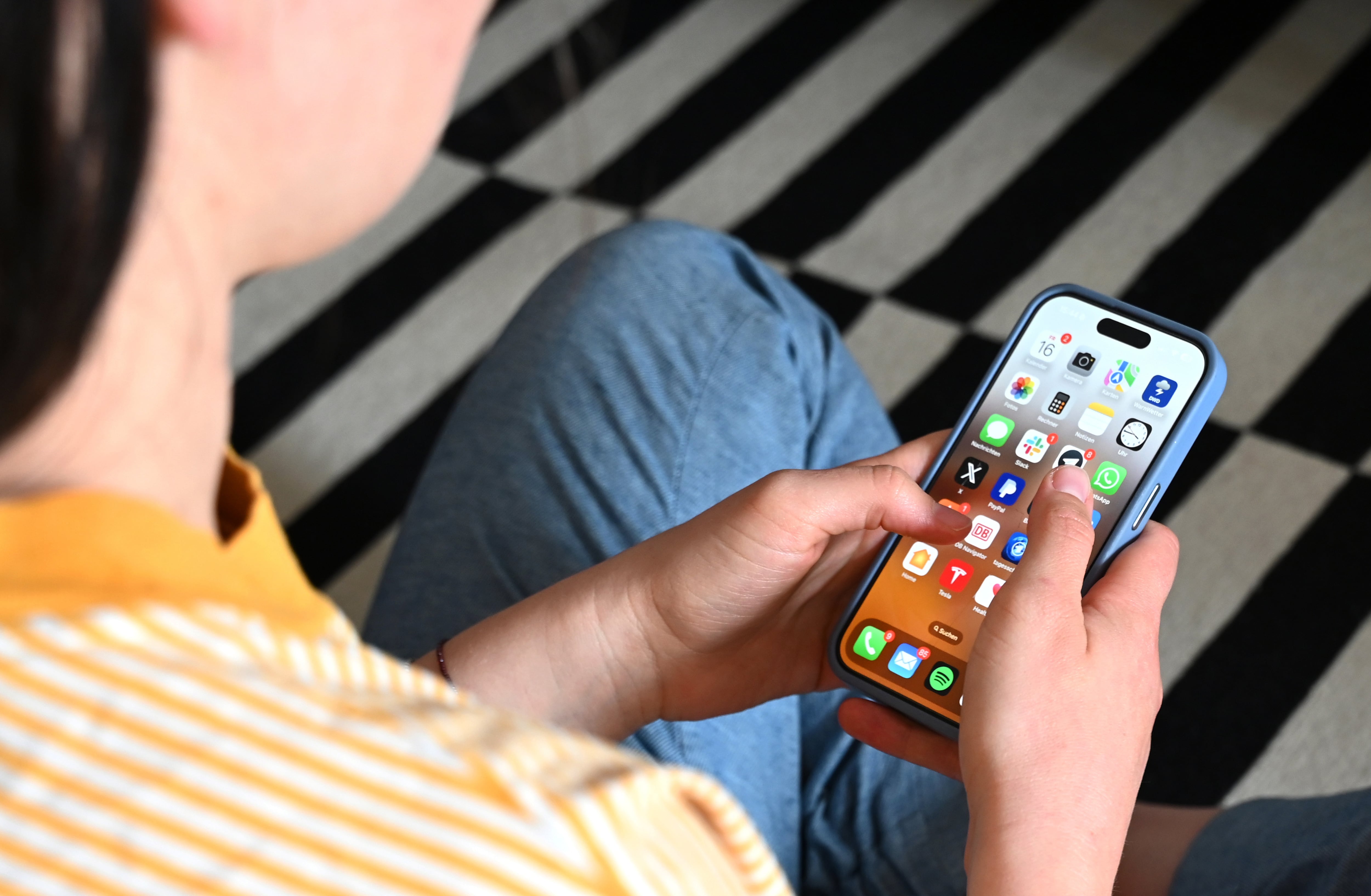 Todos los equipos celulares son vulnerables a ataques cibernéticos.