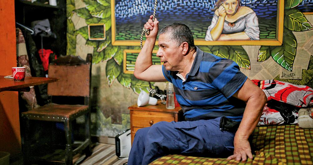    Durante los 17 años que ha padecido la enfermedad, su deterioro ha sido evidente, a pesar de su deseo de sobrevivir. 