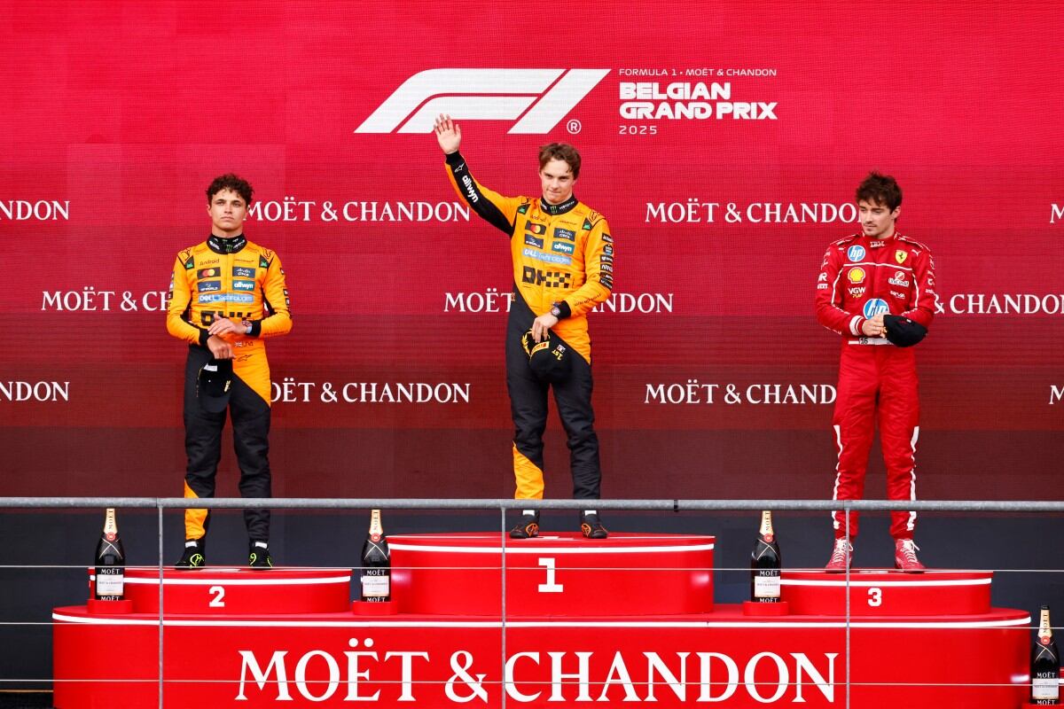 Winner McLaren's Australian driver Oscar Piastri se lleva la victoria en Bélgica y se encamina hacia el título mundial de la F1