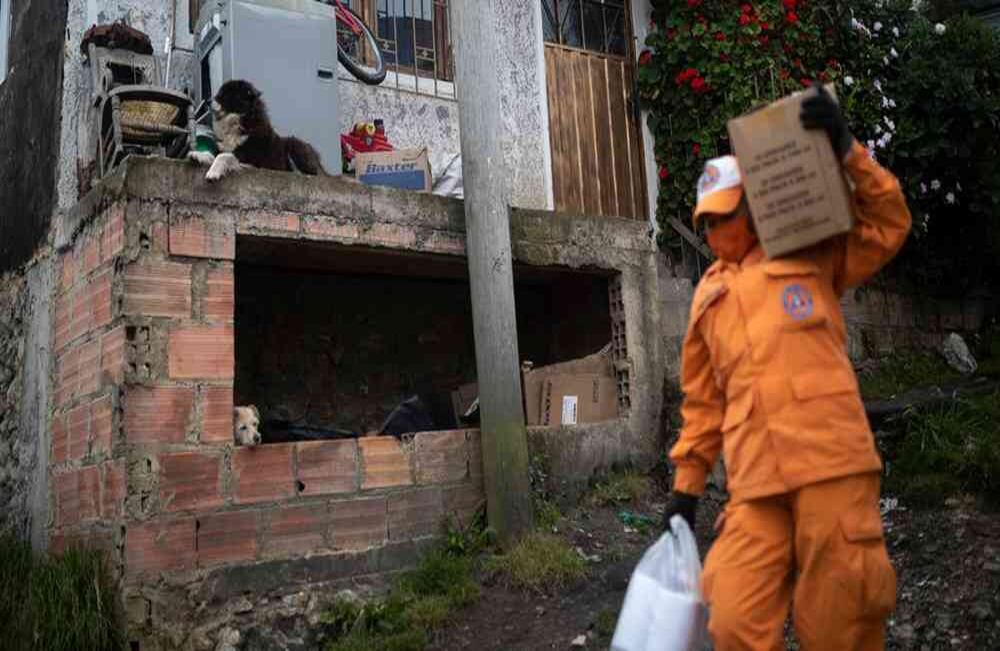 En la capital del país sigue rigiendo la medida impulsada por la alcaldesa de Bogotá, Claudia López, del Pico y género, la cual restringe las salidas dependiendo del género. Esteban Vega La-Rotta-SEMANA