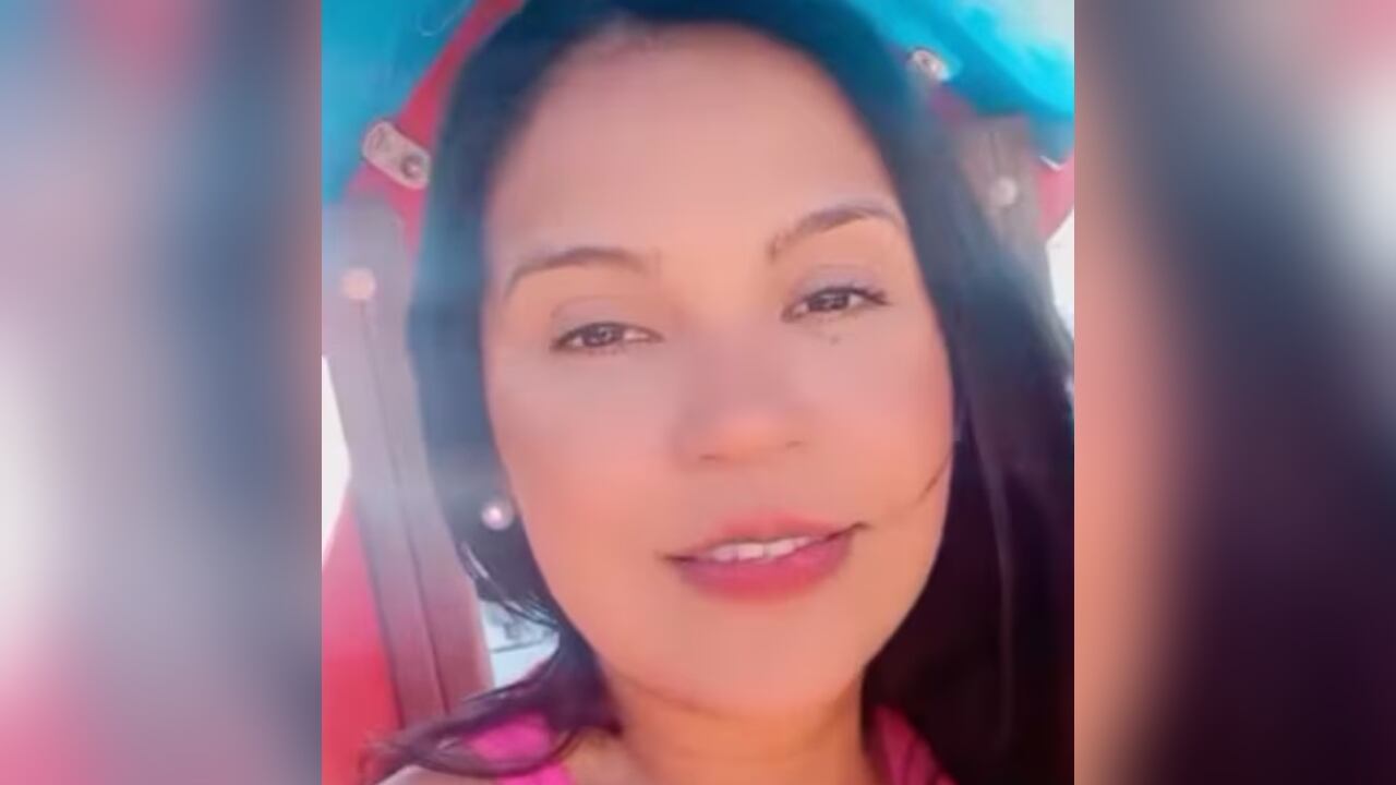El cuerpo de la mujer fue encontrado en la playa.