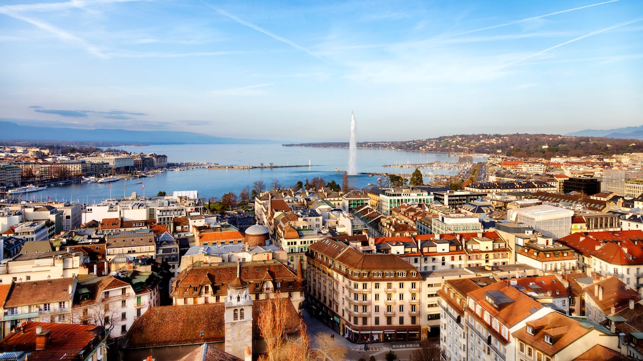 En Suiza se aprobó el salario mínimo más alto del mundo: la hora cuesta unos 96.000 pesos colombianos