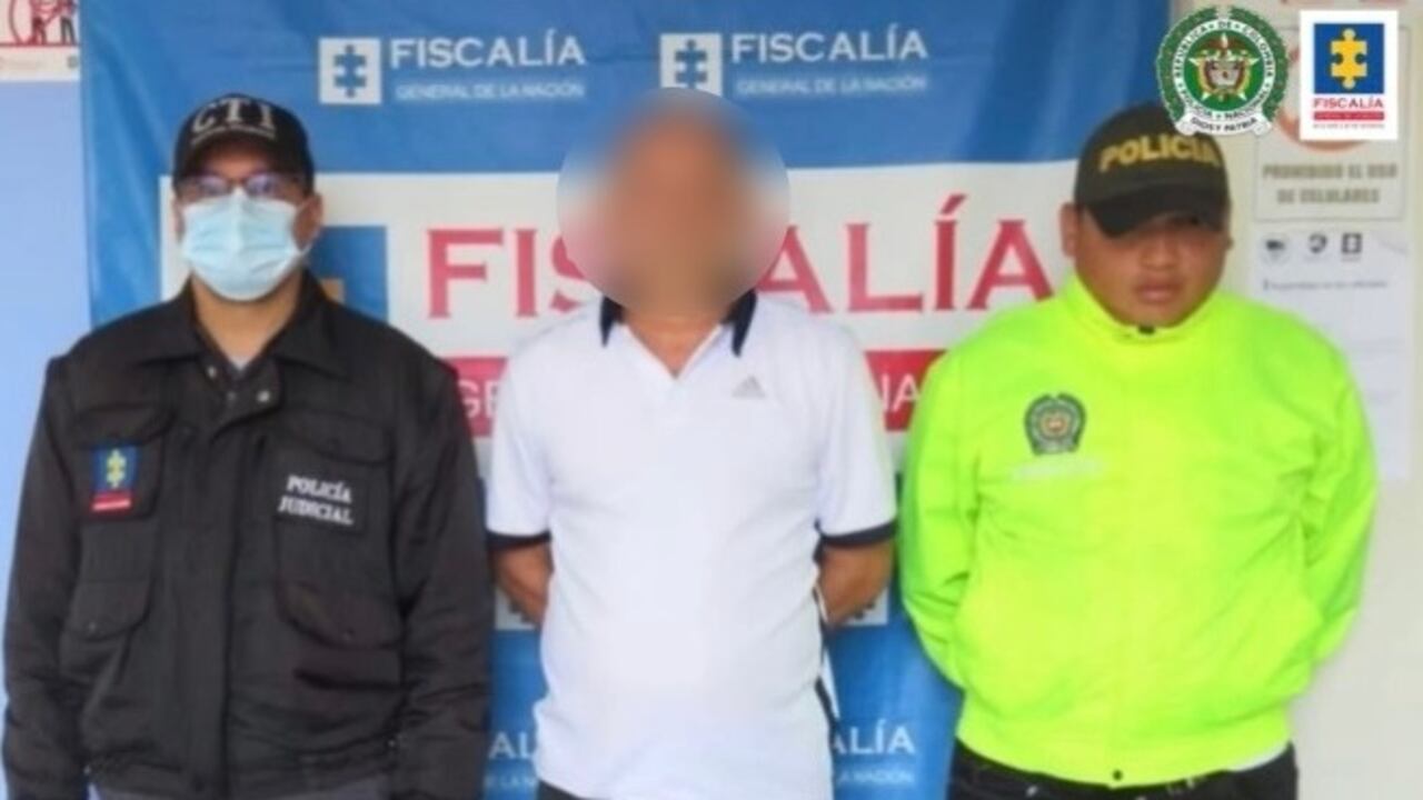 El docente fue capturado y enviado a la cárcel.