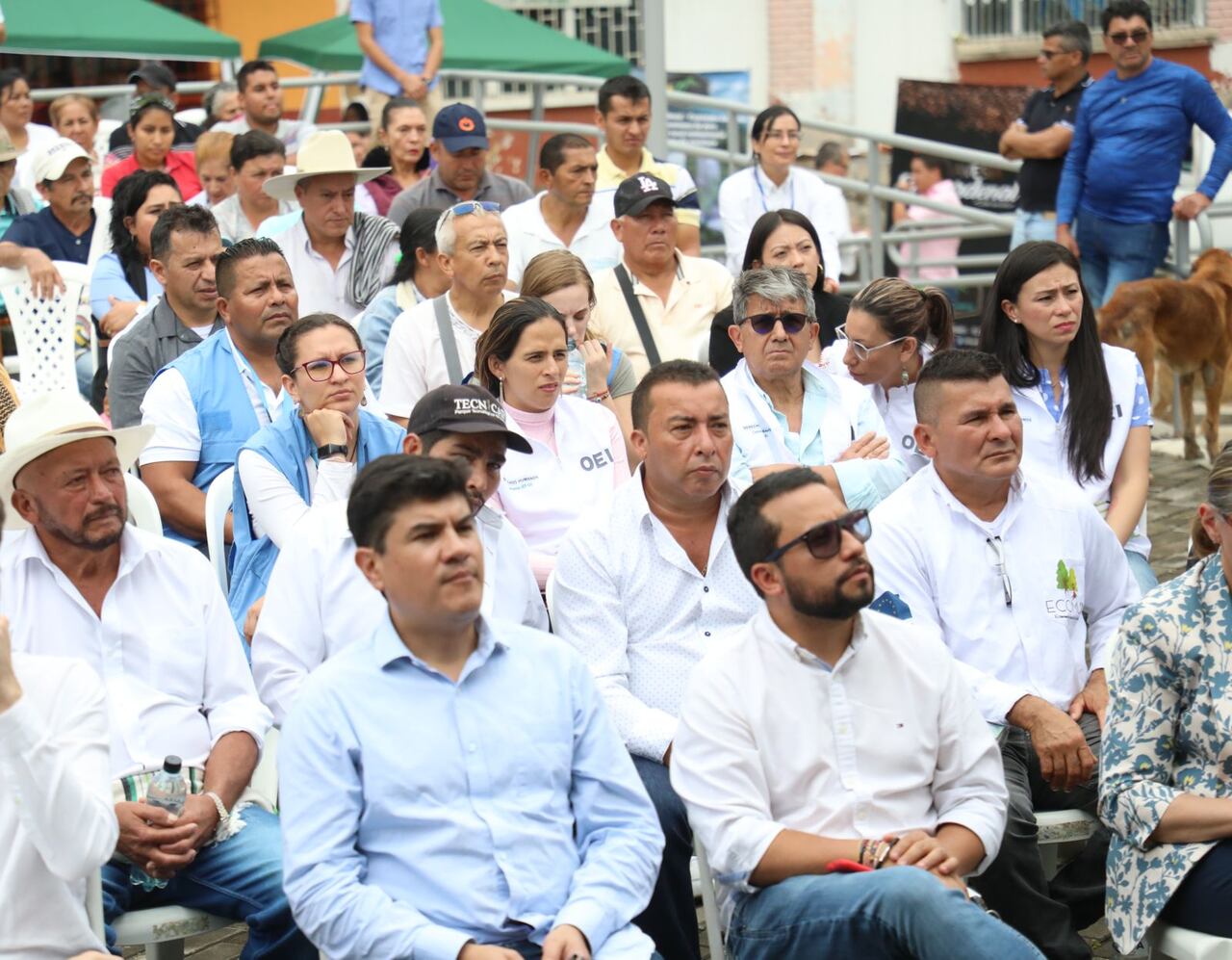 JEP certifica obra “reparadora” construida por excombatientes de las Farc en Viotá, Cundinamarca