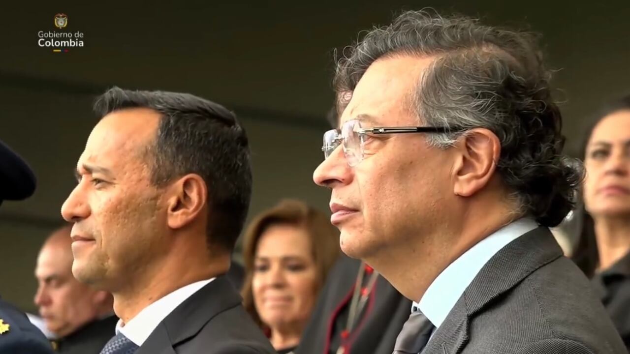 El ministro de Defensa, Pedro Sánchez y el presidente Petro.