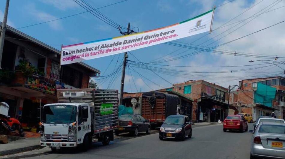 Pasacalle que enreda al alcalde de Medellín, Daniel Quintero.