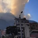 Varias viviendas se han visto afectadas por el humo producto de los incendios.