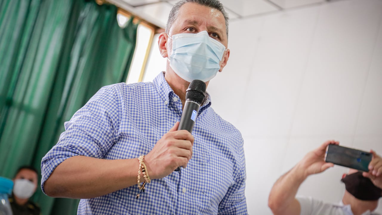 El gobernador del Tolima, Ricardo Orozco Valero, dijo que "Adres que tenía la proyección de giros al Sistema de Salud Pública del Tolima de los hospitales de segundo y tercer nivel, de cerca de 20.403 millones de pesos, solo nos hayan girado 2.944.895 millones, tan solo el 15 %”.