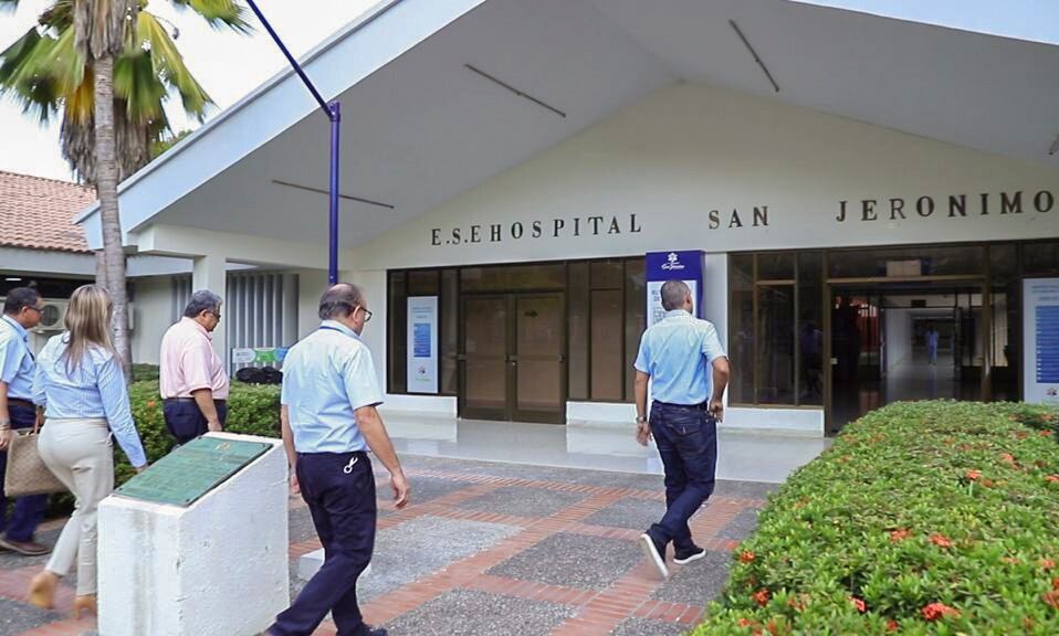 La Superintendencia de Salud visitó dos hospitales con vigilancia especial.