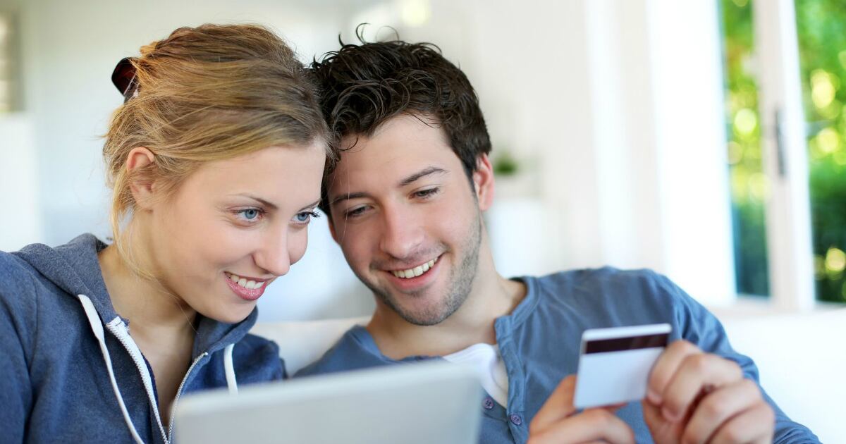 Usted siempre tendrá razones para comprar o pagar productos y servicios, más aún, en estos tiempos, en donde las ofertas se le presentan de diversas maneras. Conozca las ventajas de realizar transacciones por Internet.