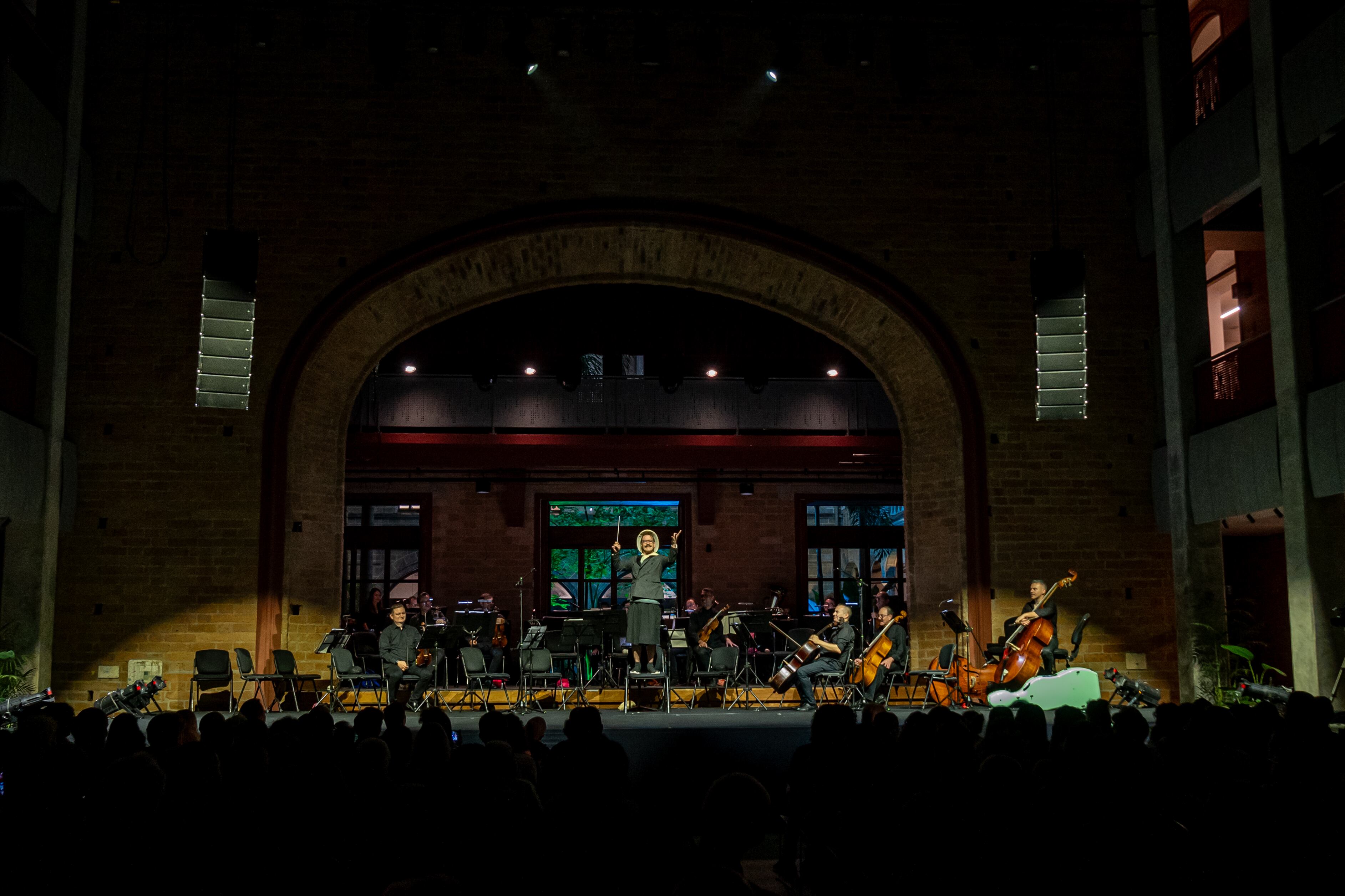 El patio que recibió la primera obra de teatro de Medellín es de nuevo un escenario para la cultura paisa.