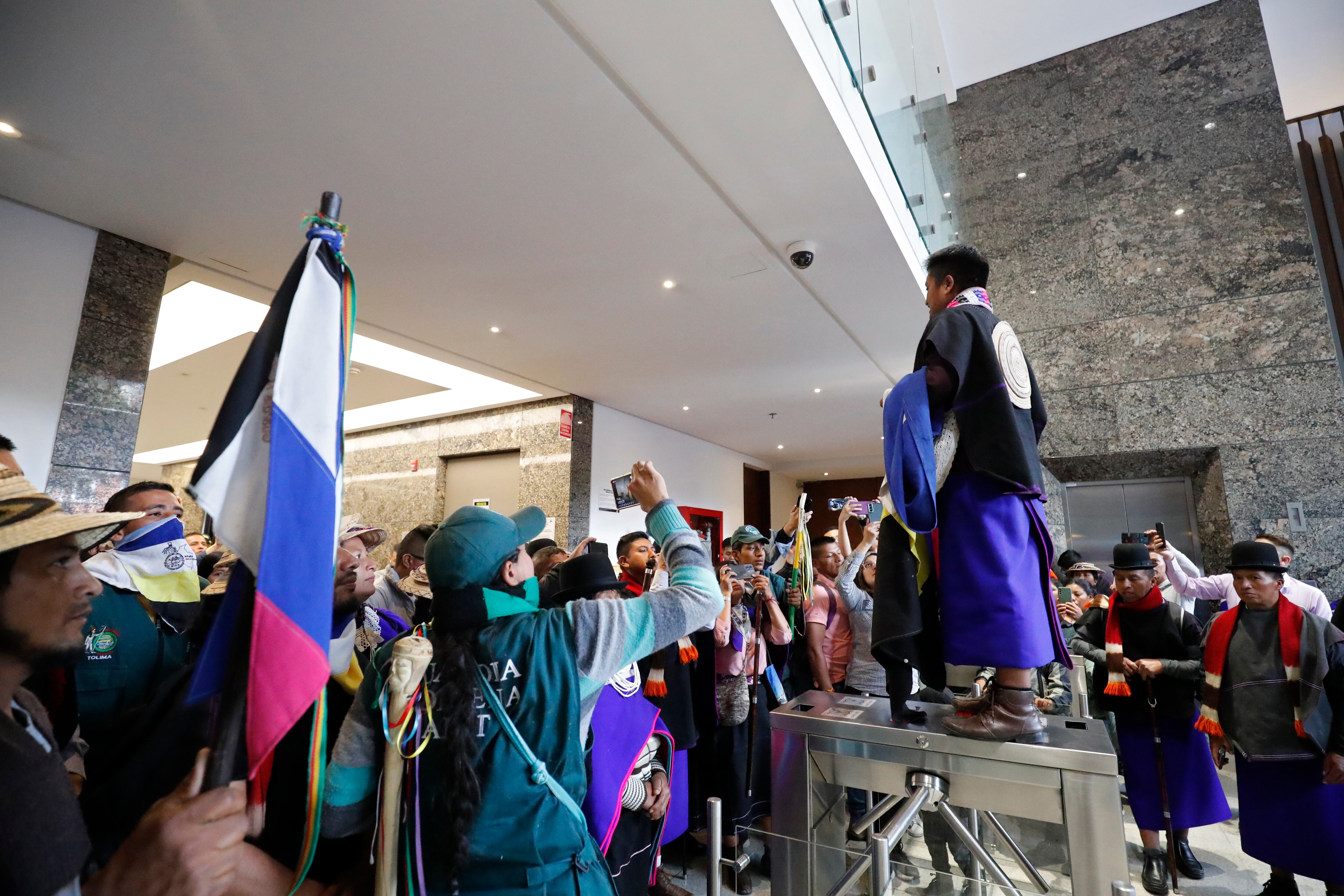 Toma A Semana minga indígena