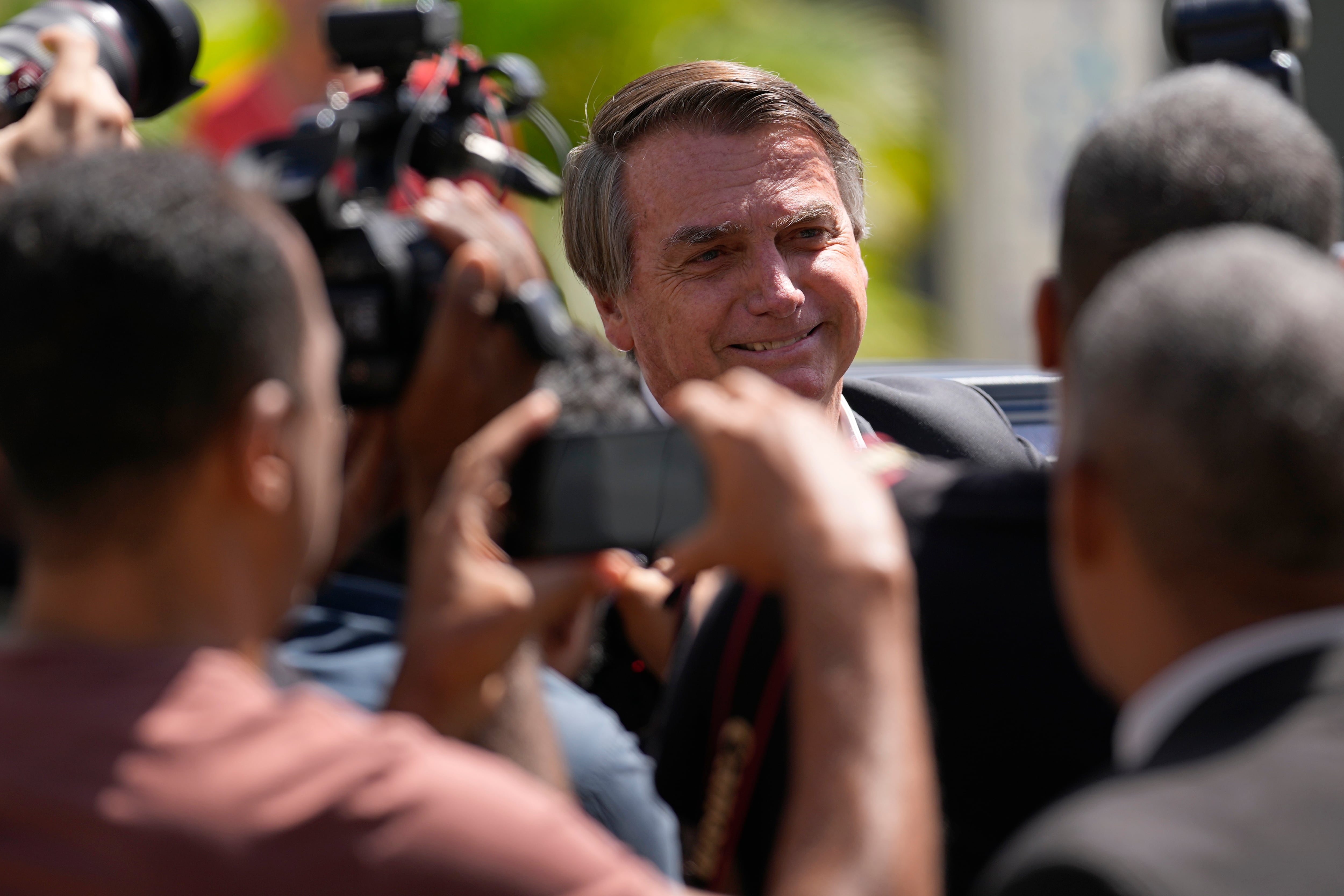 Miles de simpatizantes de Bolsonaro destrozaron el palacio presidencial, la Corte Suprema y el Congreso una semana después de que el presidente Luiz Inácio  Lula da Silva iniciara su tercer mandato