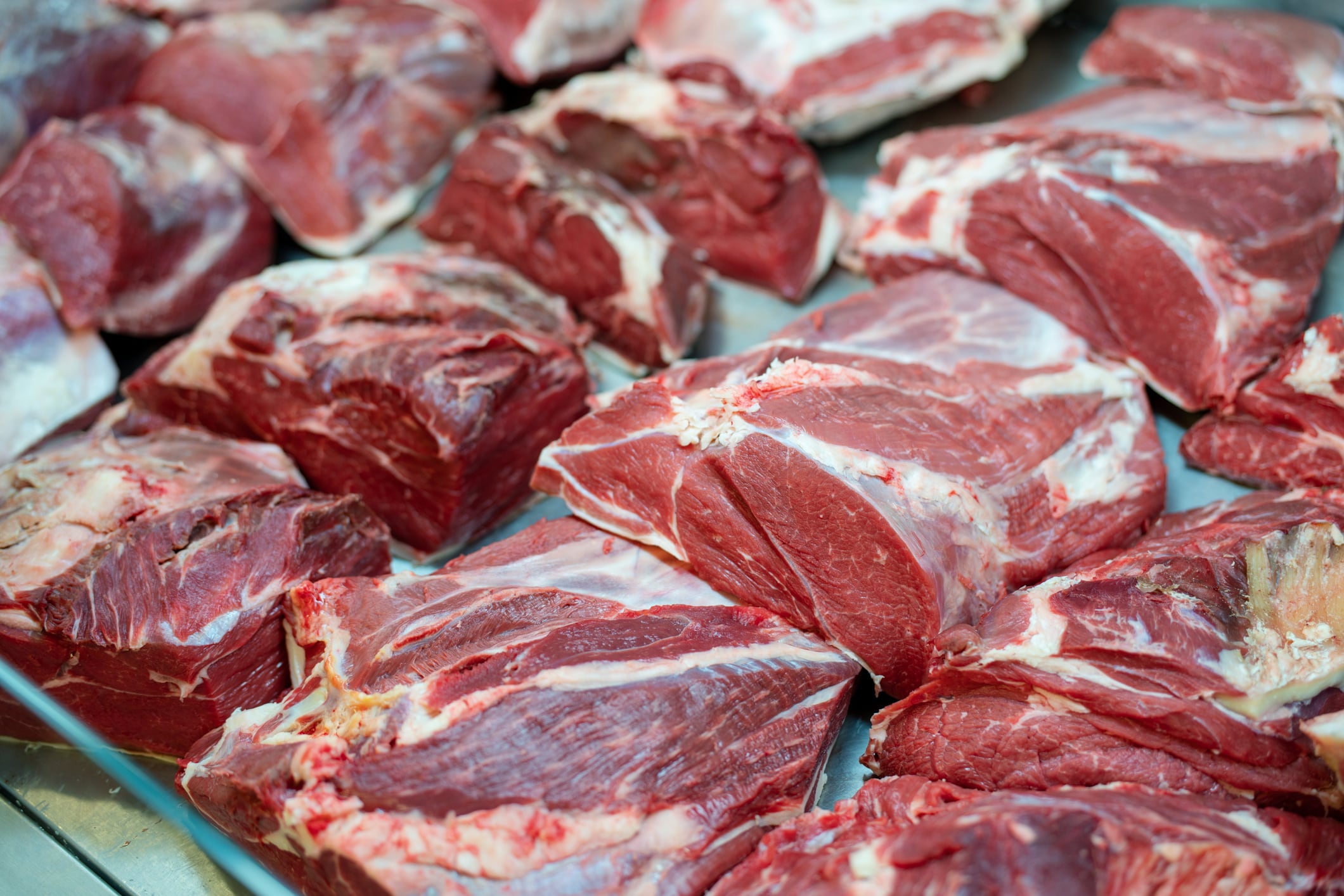 La carne habría sido modificada con químicos antes de llegar a los compradores.