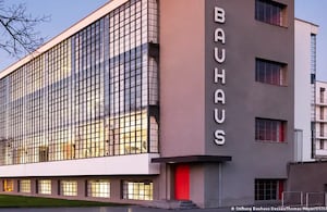 La ultraderecha alemana está librando una guerra cultural contra la emblemática escuela de arquitectura Bauhaus.