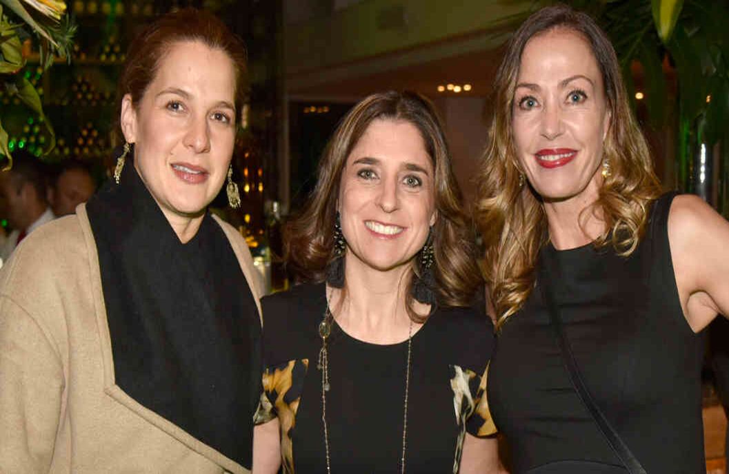 María Lucía Botero, Carolina Mejía y Catalina Escobar.