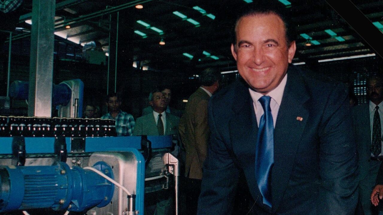 Varias voces han lamentado el fallecimiento del empresario.