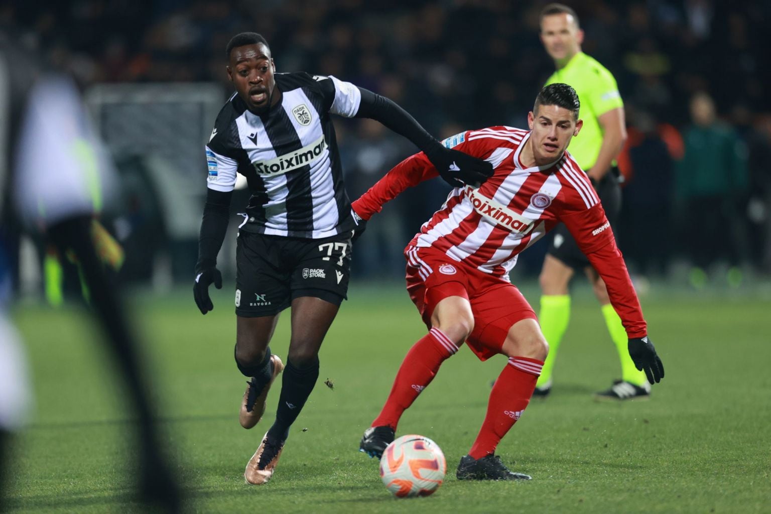 James se vio nuevamente muy participativo en la generación de juego