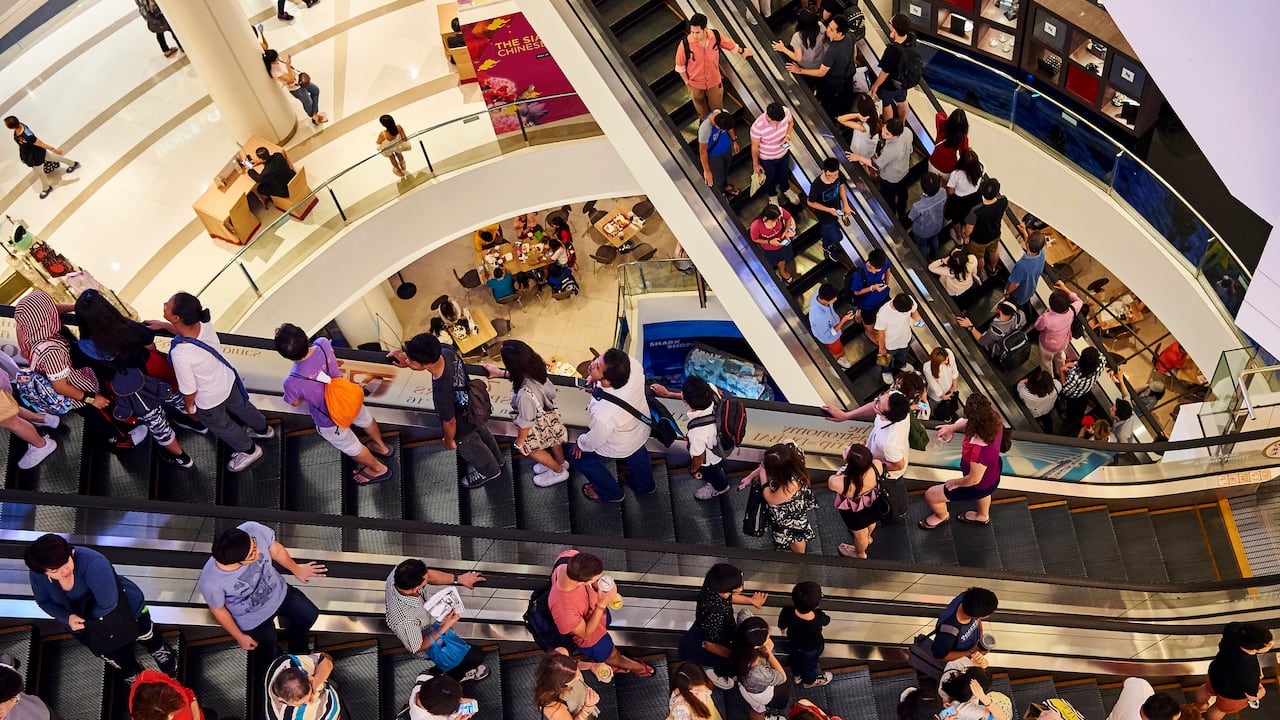 Foto de referencia de un centro comercial