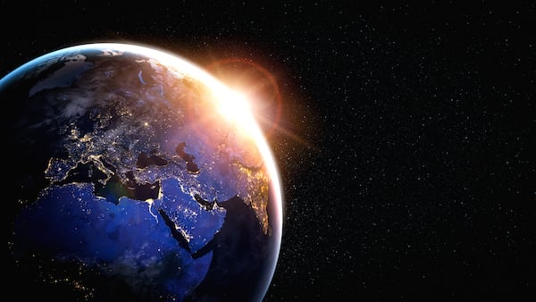 Hace unos 4.500 millones de años, la Tierra era un lugar muy diferente.