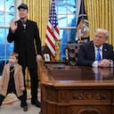 Elon Musk junto a su hijo X y Donald Trump.