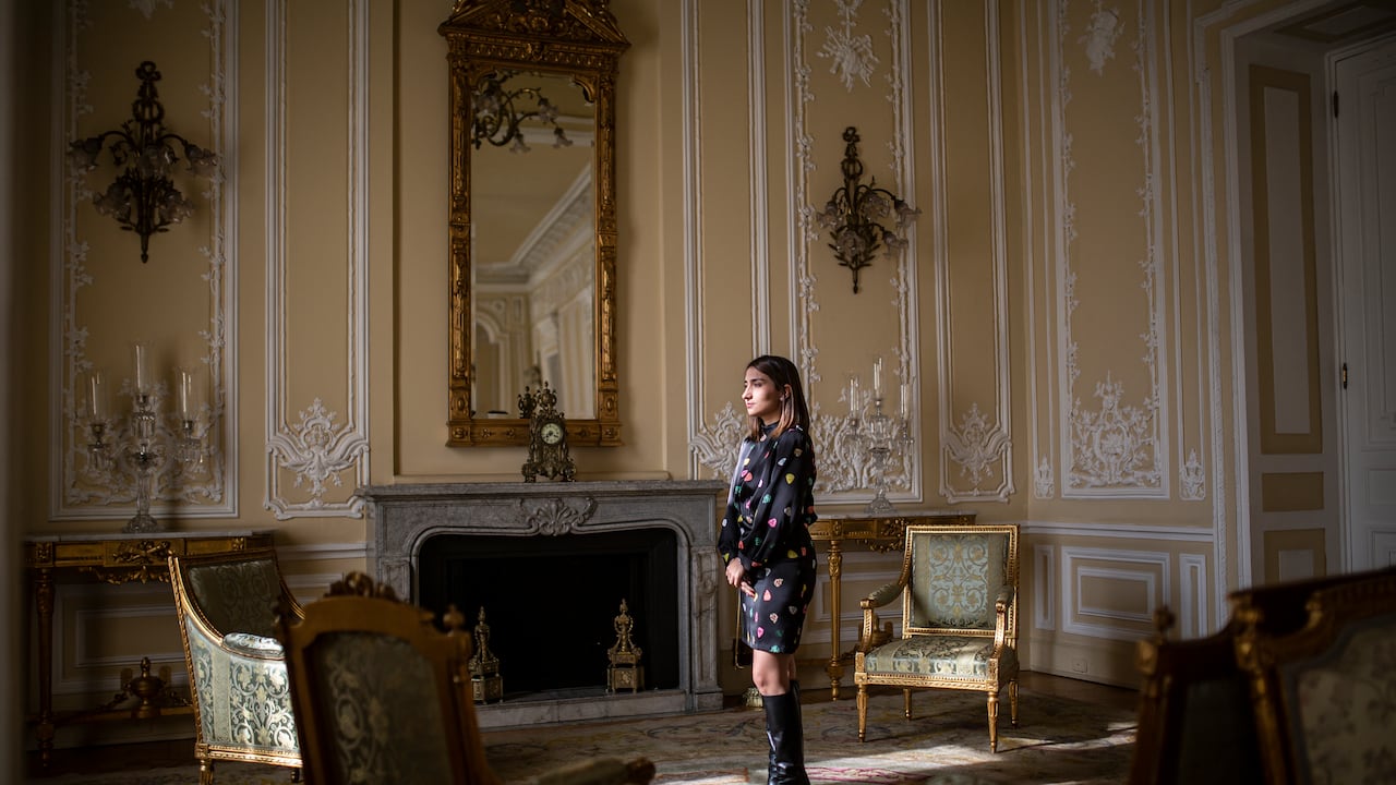 SEMANA habló con Fabiola, la mujer que también fue chuzada por la Policía mientras buscaban el dinero de Laura Sarabia. Es madre desplazada, tiene miedo, pero asegura que presentará una demanda.