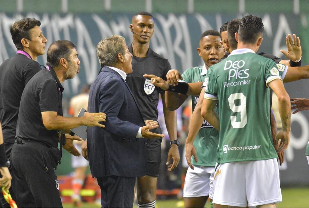 El técnico Jorge Luis Pinto les pidió a los jugadores terminar de la mejor manera la Liga. Están a tres puntos del octavo lugar.