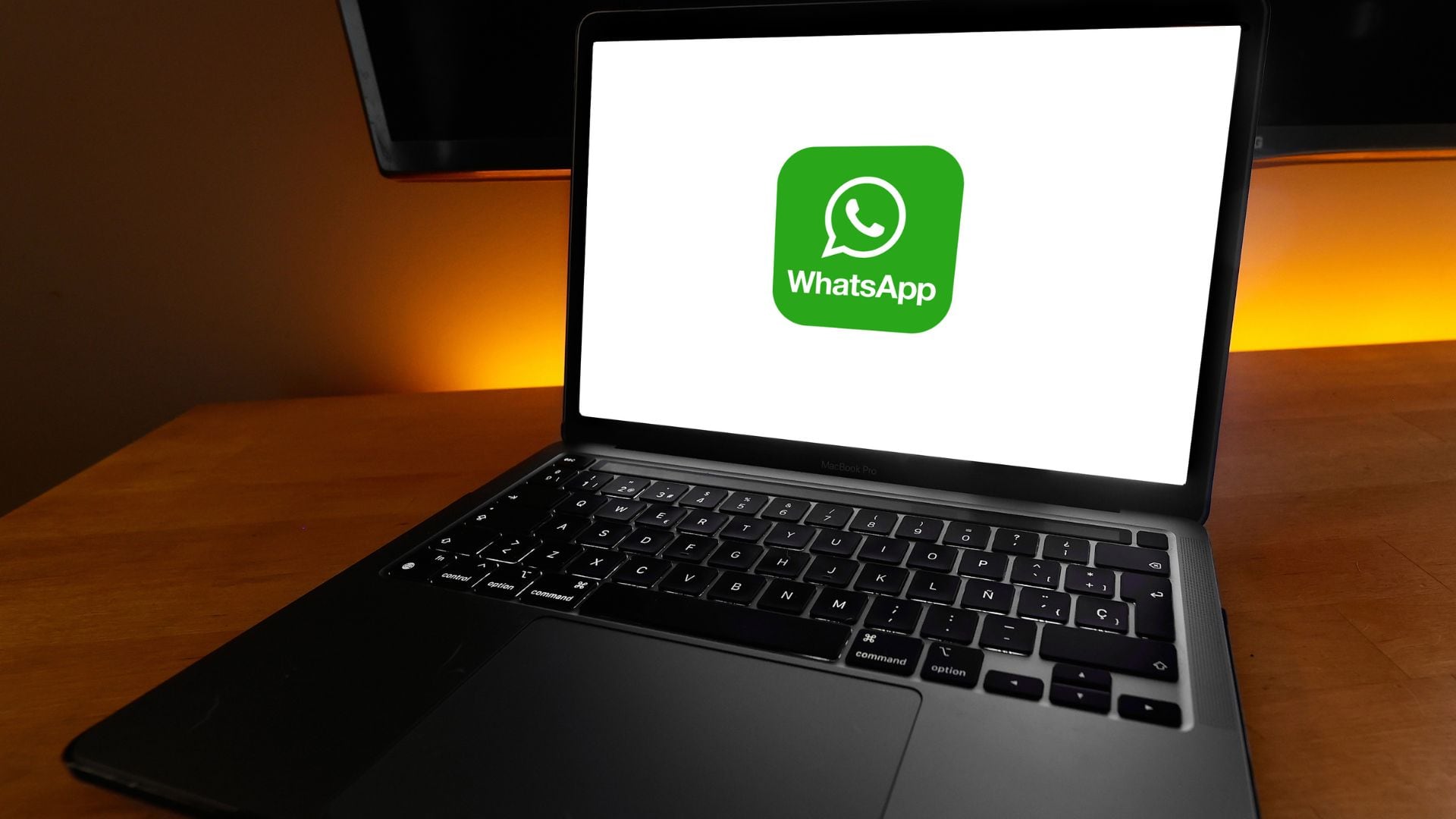 Lo que debe hacer si WhatsApp dice que está “en línea” sin estarlo.