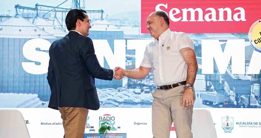 El alcalde de la ciudad se refirió al problema del agua.