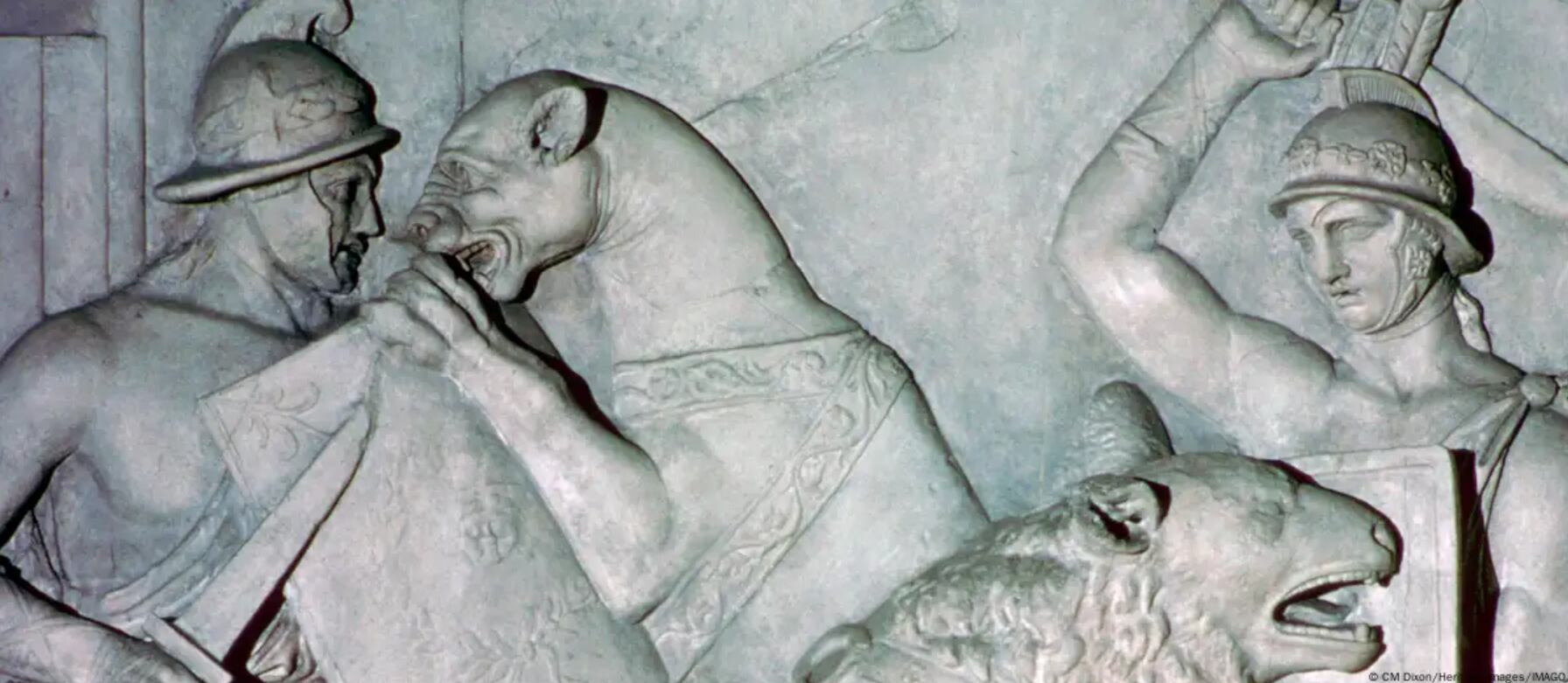 Restos humanos con marcas felinas revelan luchas reales entre hombres y bestias.