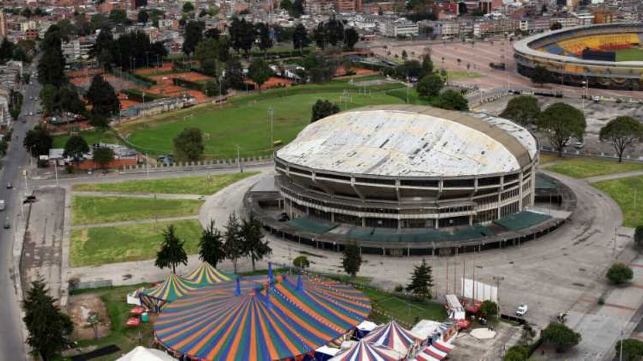 El coliseo cubierto El Campín se inauguró en 1973. Foto León Darío Pelaez, Semana.