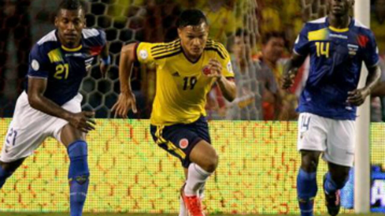 La mayoría de los colombianos se reúnen a ver los partidos de la Selección Colombia.