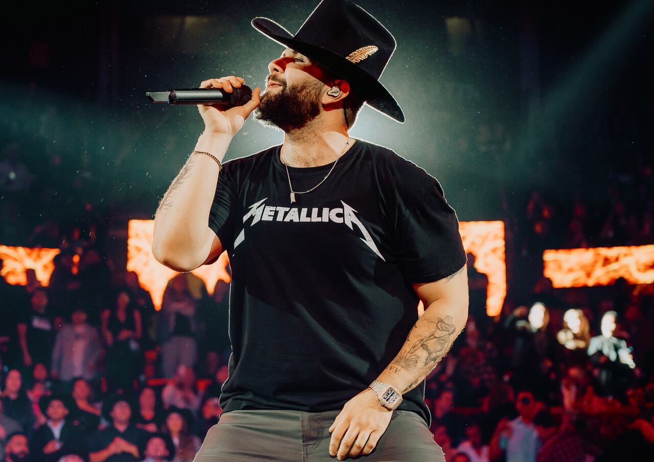 Carin León será el primer artista latino es presentarse en La Esfera de Las Vegas