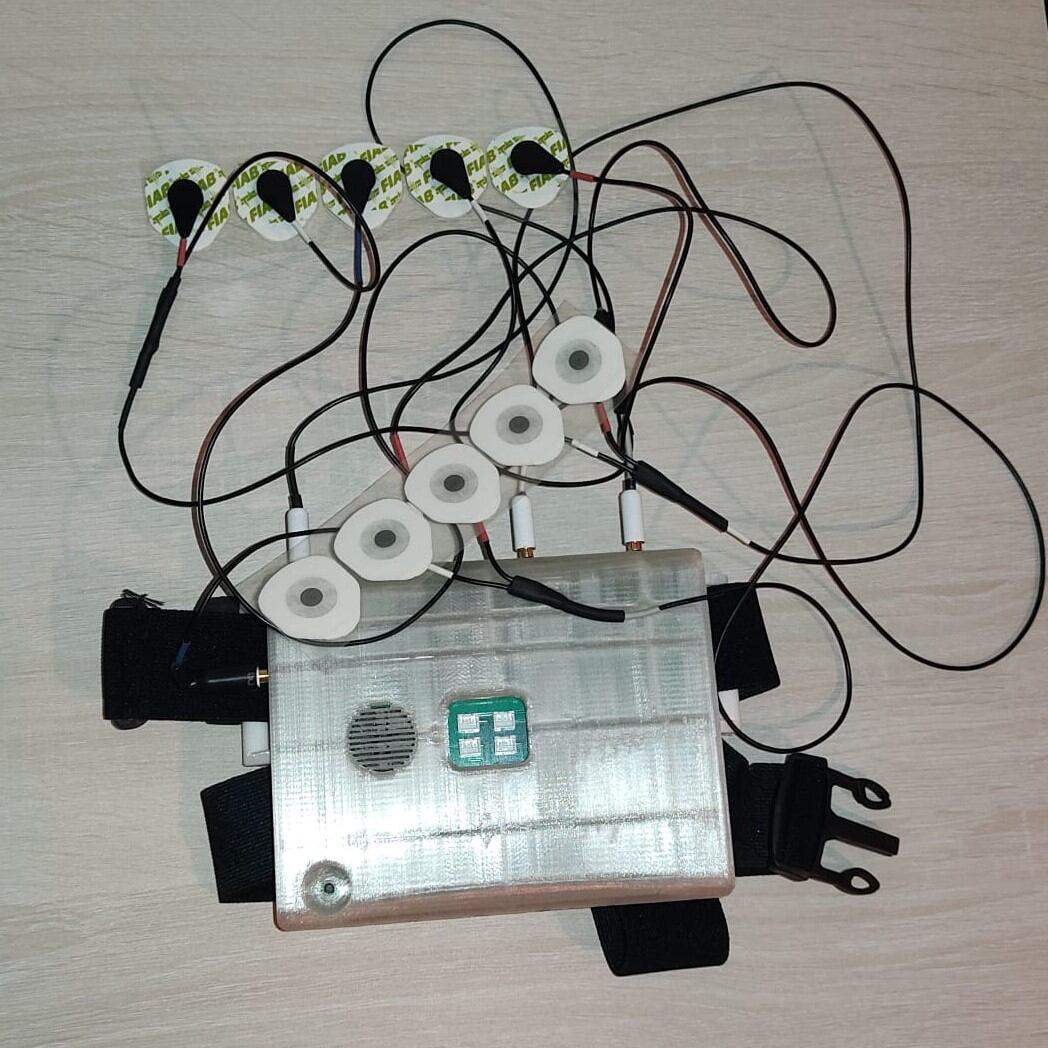 El CEO de REMspace, Michael Raduga, ha anunciado un avance histórico en la neurotecnología, revelando que dos personas lograron comunicarse durante sus sueños lúcidos, un hecho que desafía las nociones tradicionales sobre la comunicación humana.