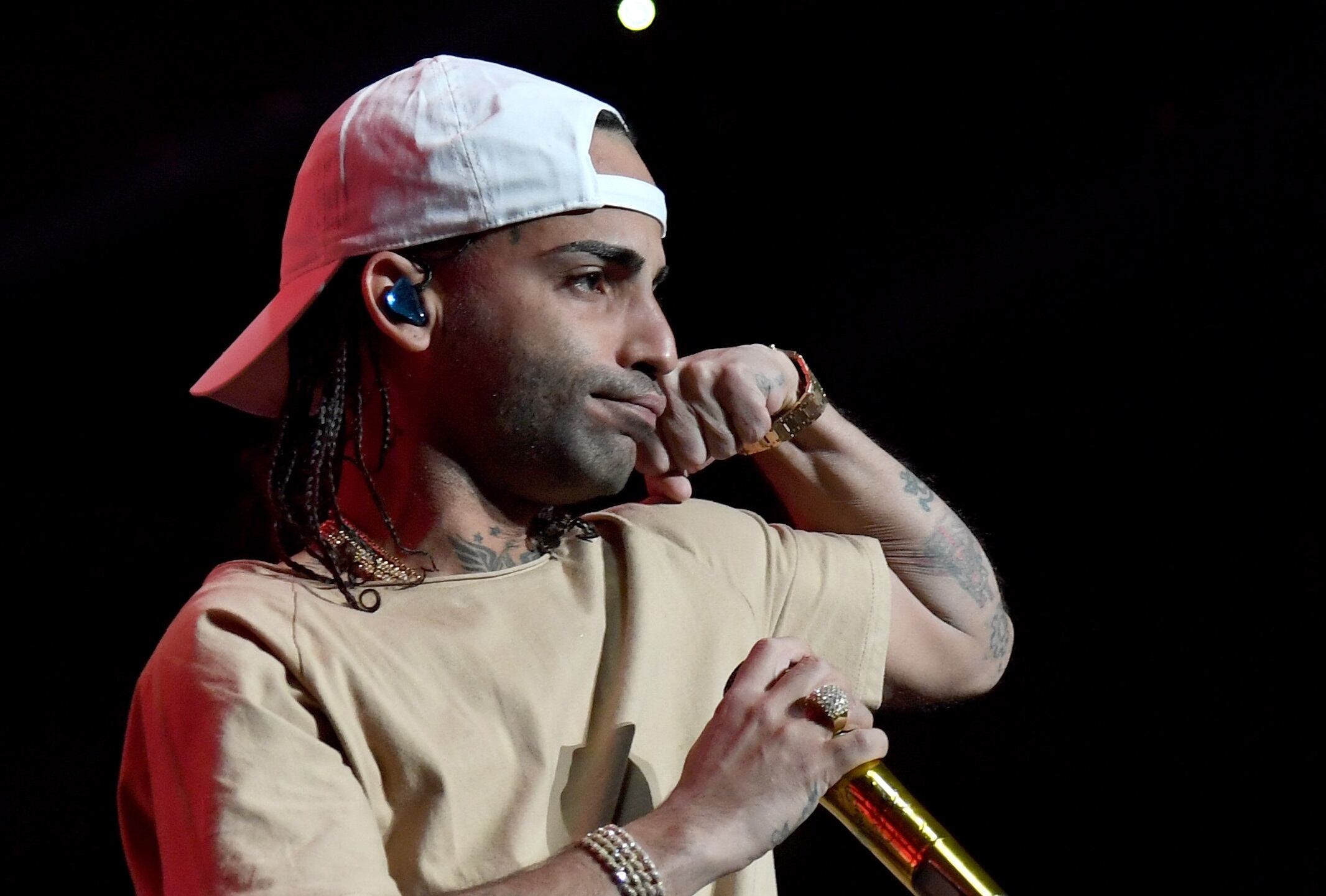 Arcángel, reggaetonero puertorriqueño.