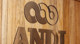 FACHADA ANDI