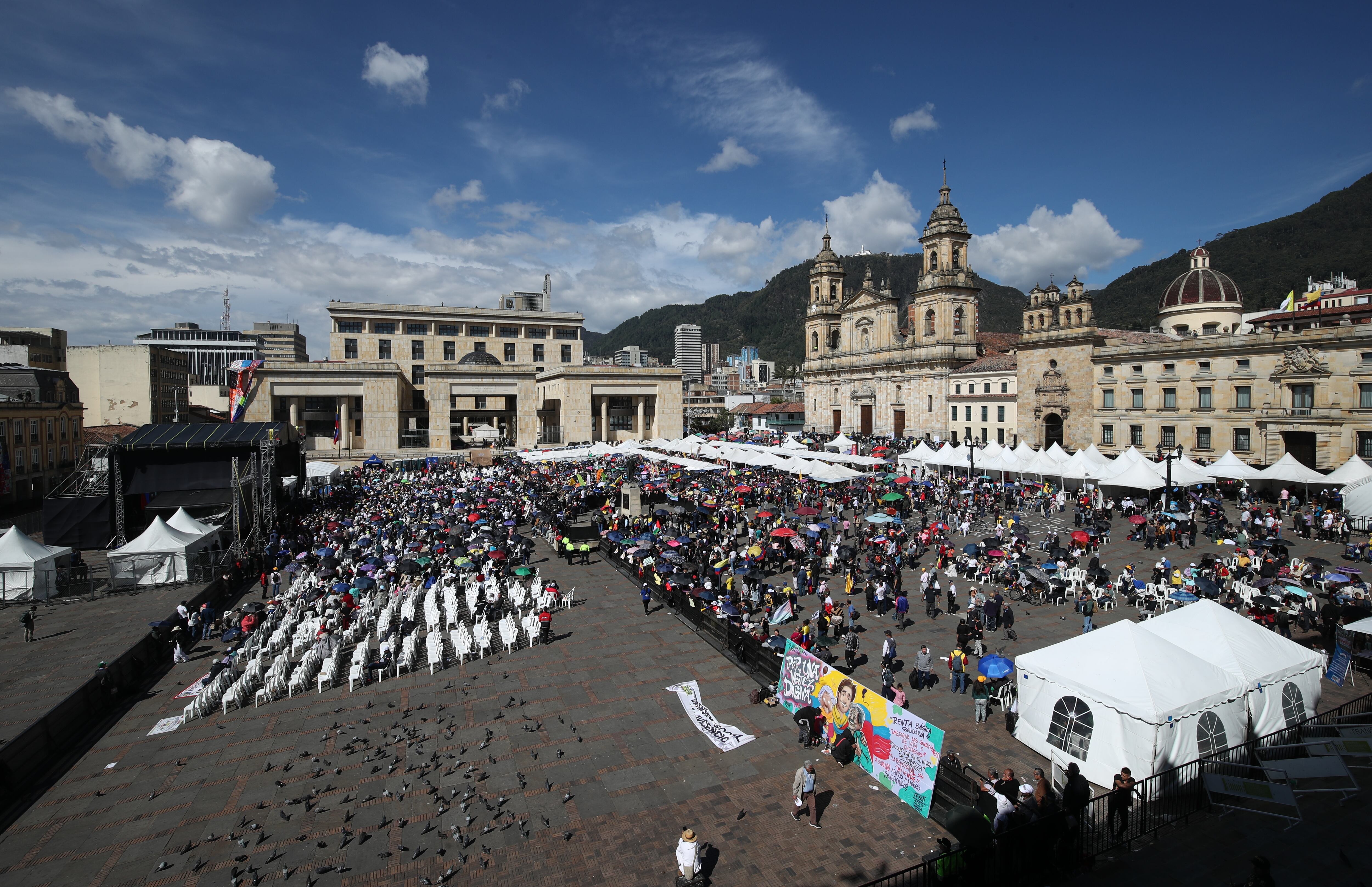 Plaza de Bolívar marchas convocadas por el Presidente Gustavo Petro para respaldar las reformas