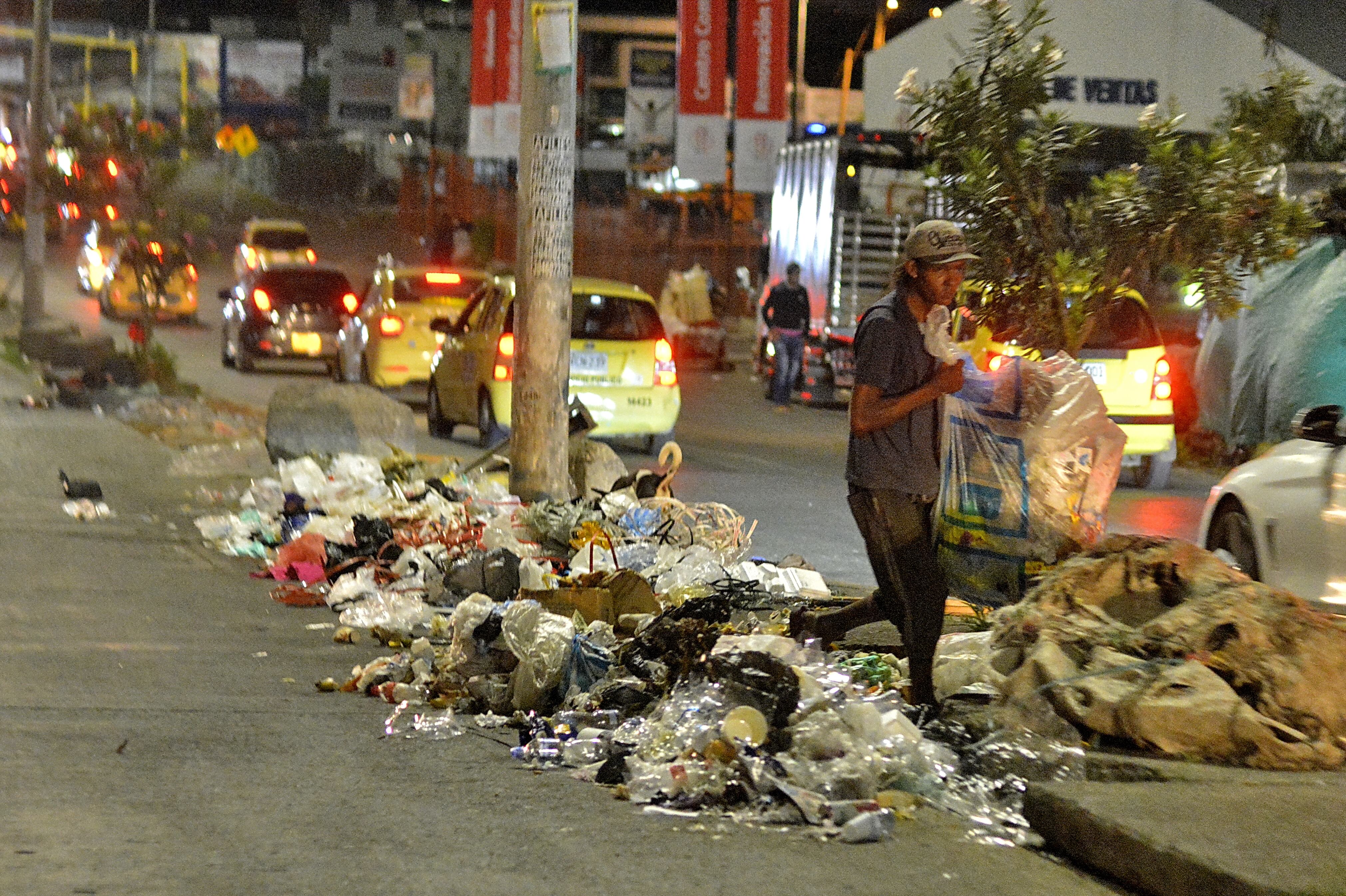 Informe ambiental de Cali Como vamos en contenido de medio ambiente. Escombros, basuras, contaminación de los ríos, males que aquejan el medio ambiente.