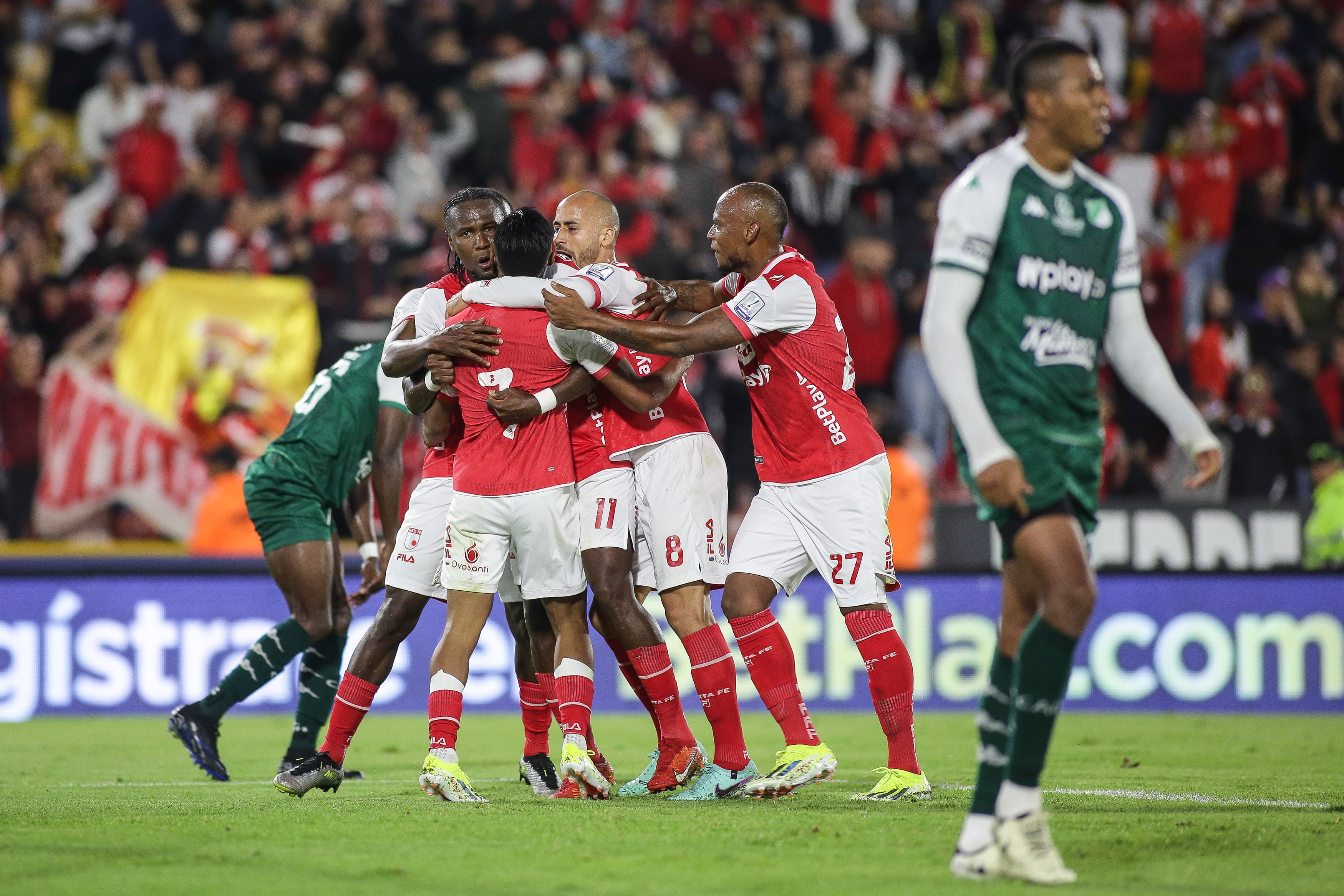 Bogotá. Febrero 13 de 2024. Independiente Santa fe enfrenta a Cali por la fecha 6 de la liga BetPlay en el estadio El Campin.(Colprensa - John Paz)