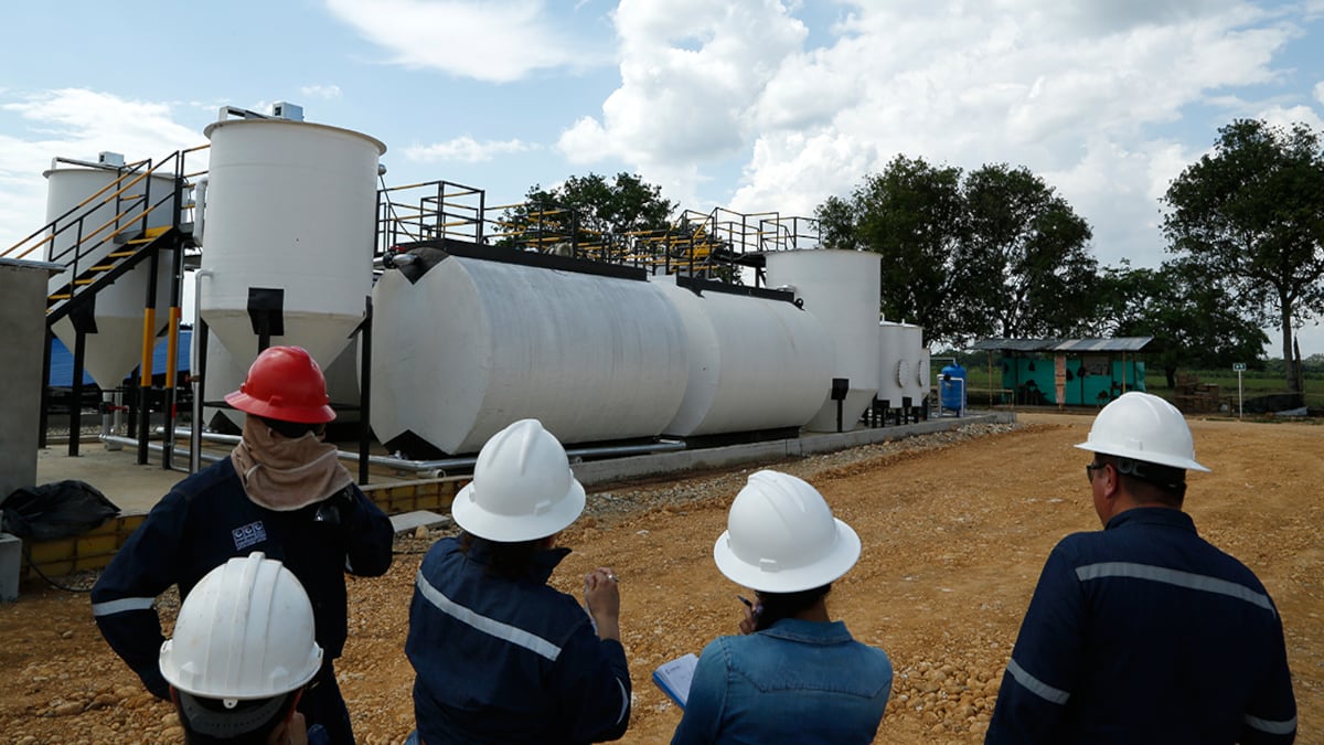 Las carreras relacionadas con la industria del petróleo son algunas de las más requeridas por el mercado laboral.