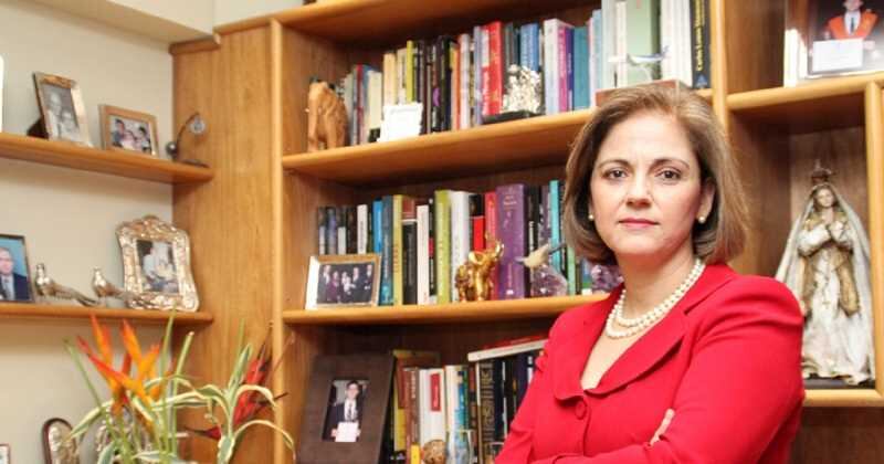 "Con las condiciones topográficas de nuestro país la tecnología satelital es la solución prevaleciente de última milla para las zonas rurales y más apartadas de nuestra geografía". - Maria del Rosario Guerra de la Espriella.