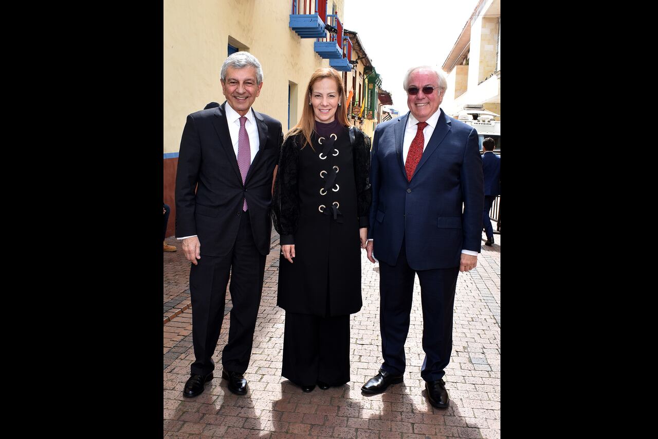 Invitados POSESIÓN GUSTAVO PETRO