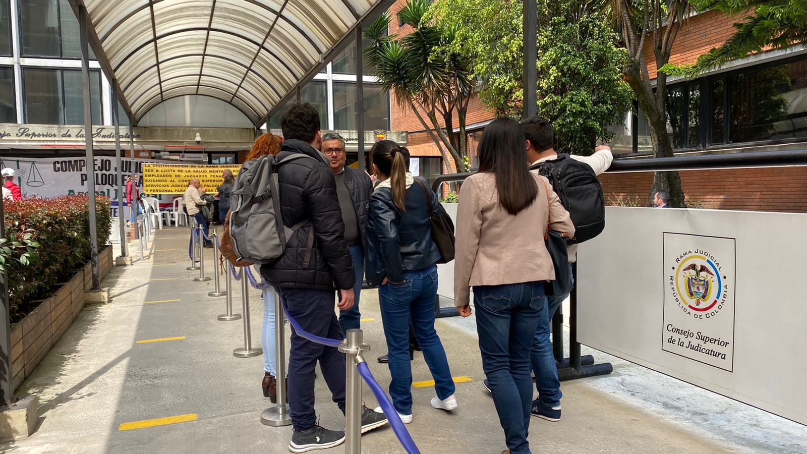 Funcionarios judiciales en Bogotá lanza SOS para cumplir su labor. Paro de Asonal.