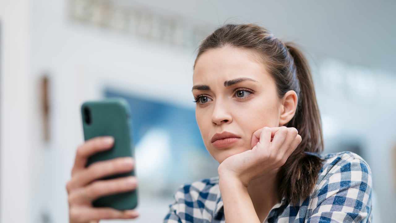 El celular puede presentar problemas de funcionamiento con el paso del tiempo.