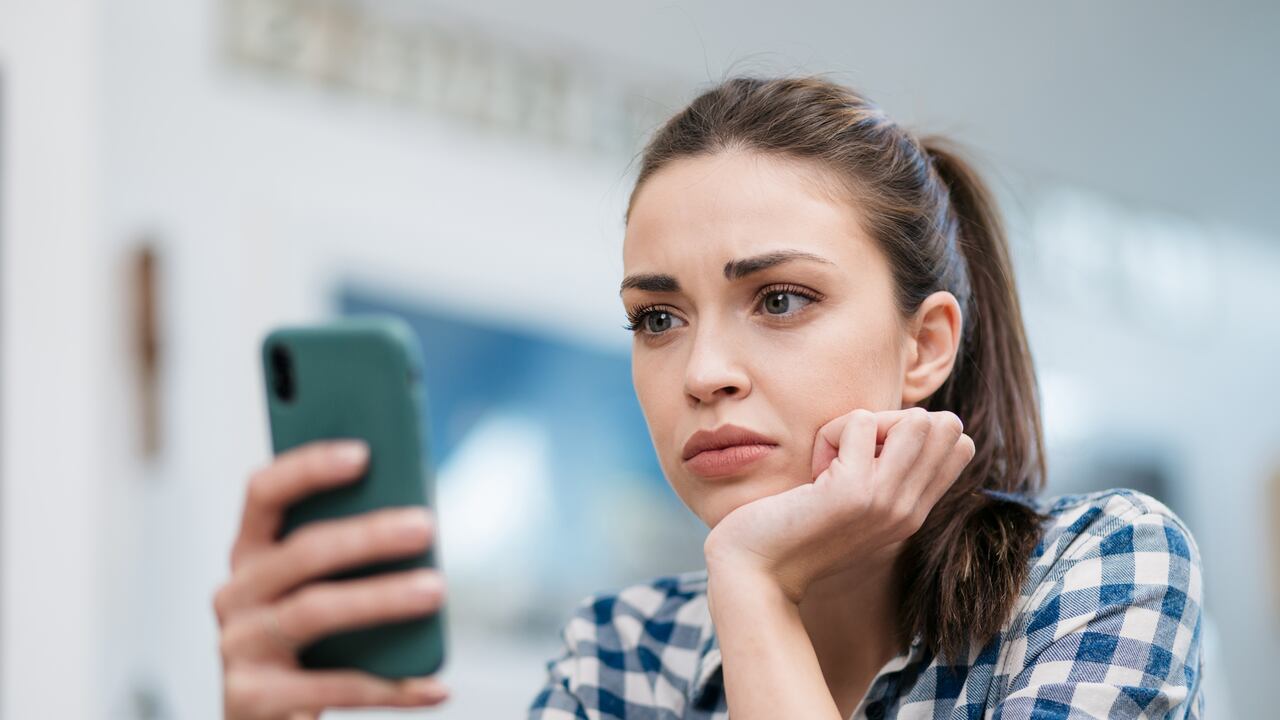 El celular puede presentar problemas de funcionamiento con el paso del tiempo.