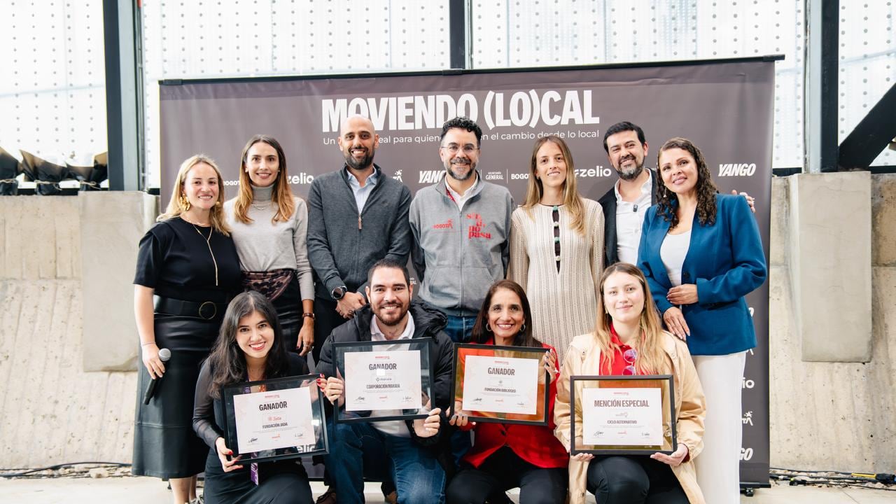 Ganadores de MOVIENDO (LO)CAL, una iniciativa que Yango puso en marcha en Bogotá para fortalecer proyectos comunitarios con impacto social.